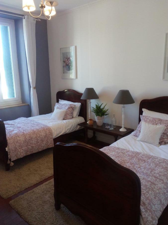 Chalais  Le Fagnard Bed & Breakfast エクステリア 写真