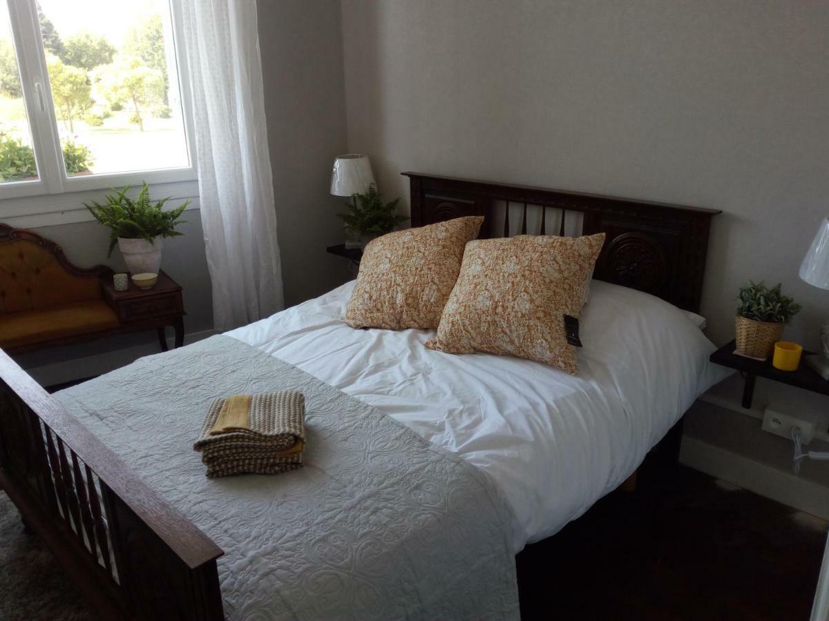 Chalais  Le Fagnard Bed & Breakfast エクステリア 写真