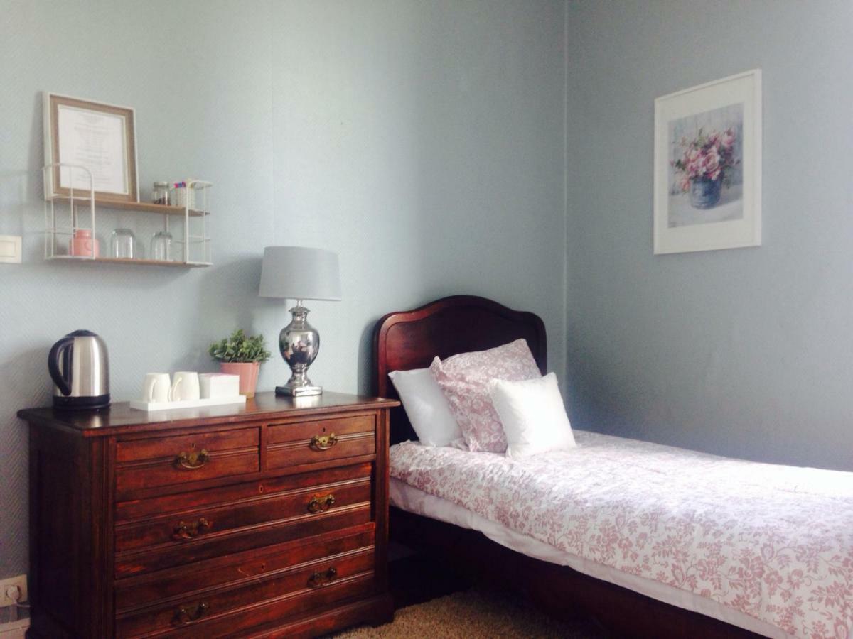 Chalais  Le Fagnard Bed & Breakfast エクステリア 写真